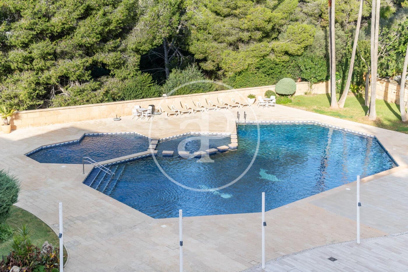 Apartamento de 2 habitaciones en Calvià en alquiler con piscina - 2.600 € (Ref: 9474212)