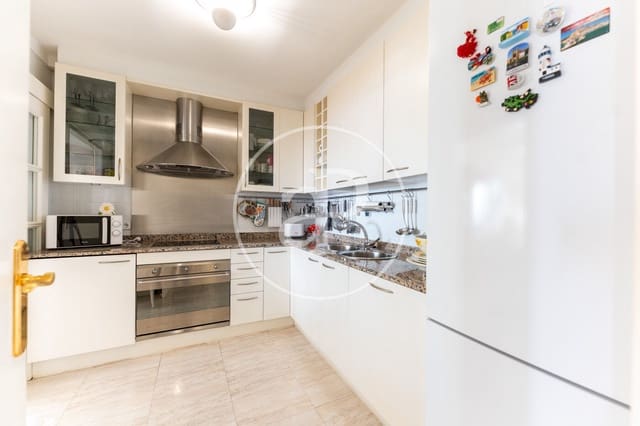 Apartamento de 2 habitaciones en Portals Nous, Calvià en alquiler con piscina - 2.600 € (Ref: 9474212)