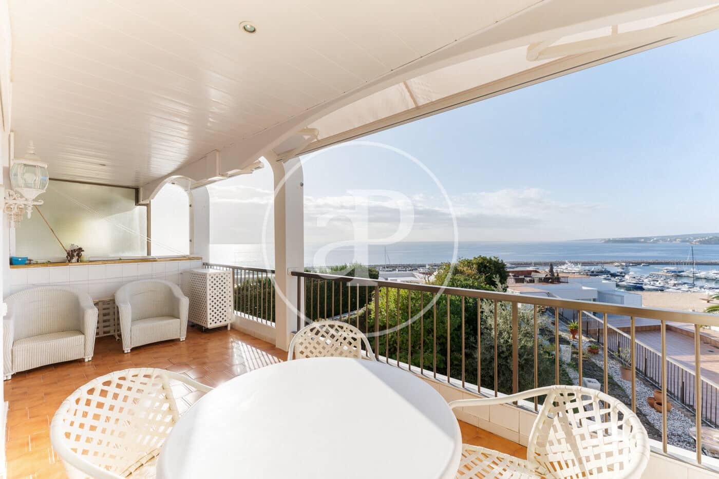 Apartamento de 2 habitaciones en Calvià en alquiler con piscina - 2.600 € (Ref: 9474212)