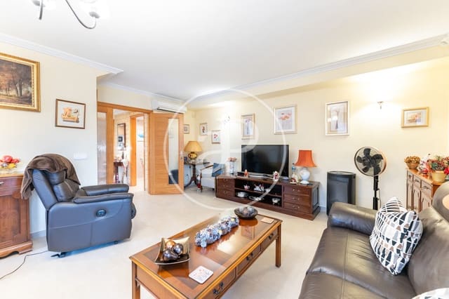 Chalet de 5 habitaciones en Son Ferriol, Palma de Mallorca en venta - 670.000 € (Ref: 9488353)