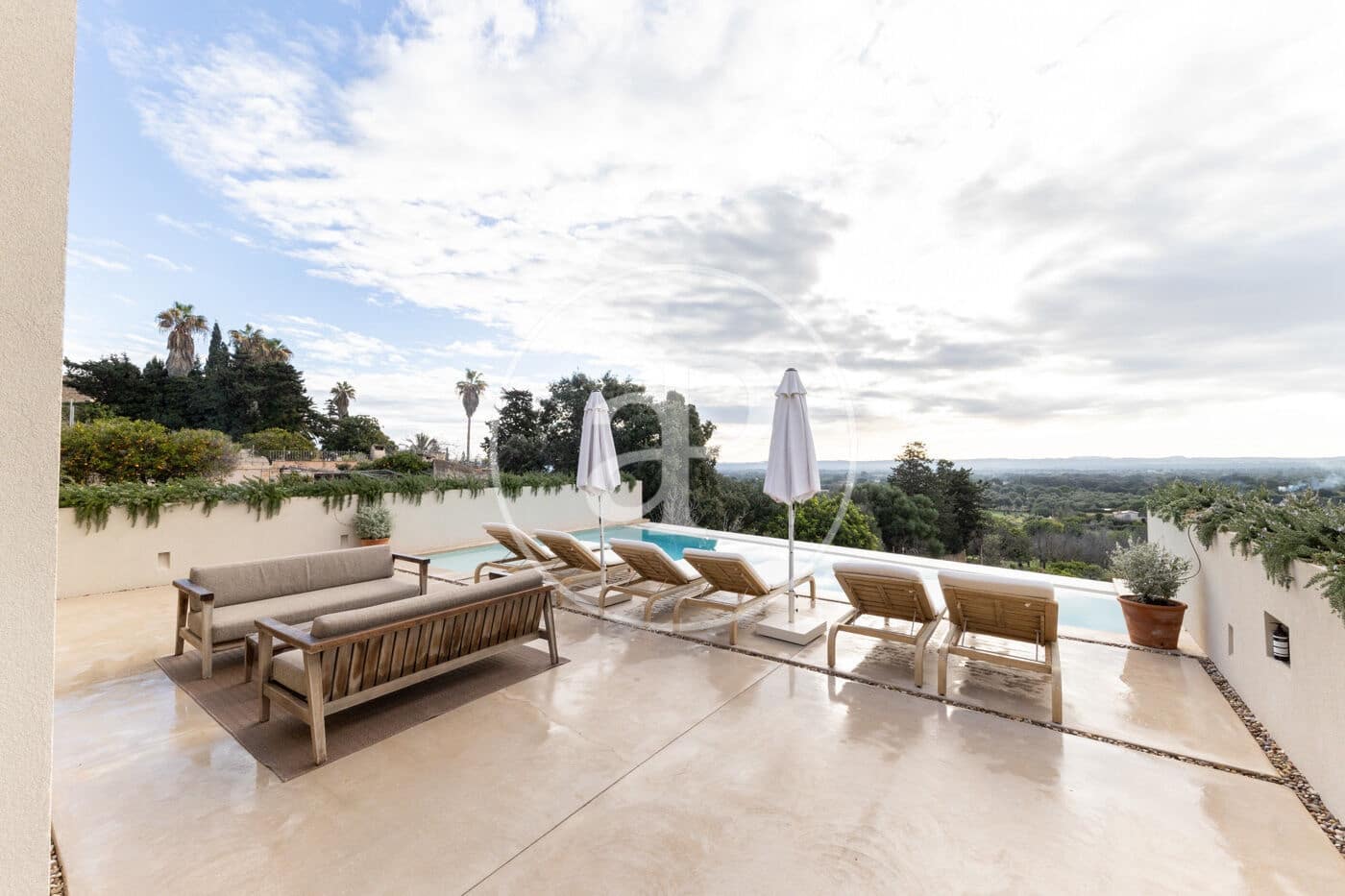 4 quarto Moradia para venda em Buger com piscina - 3 300 000 € (Ref: 9491458)