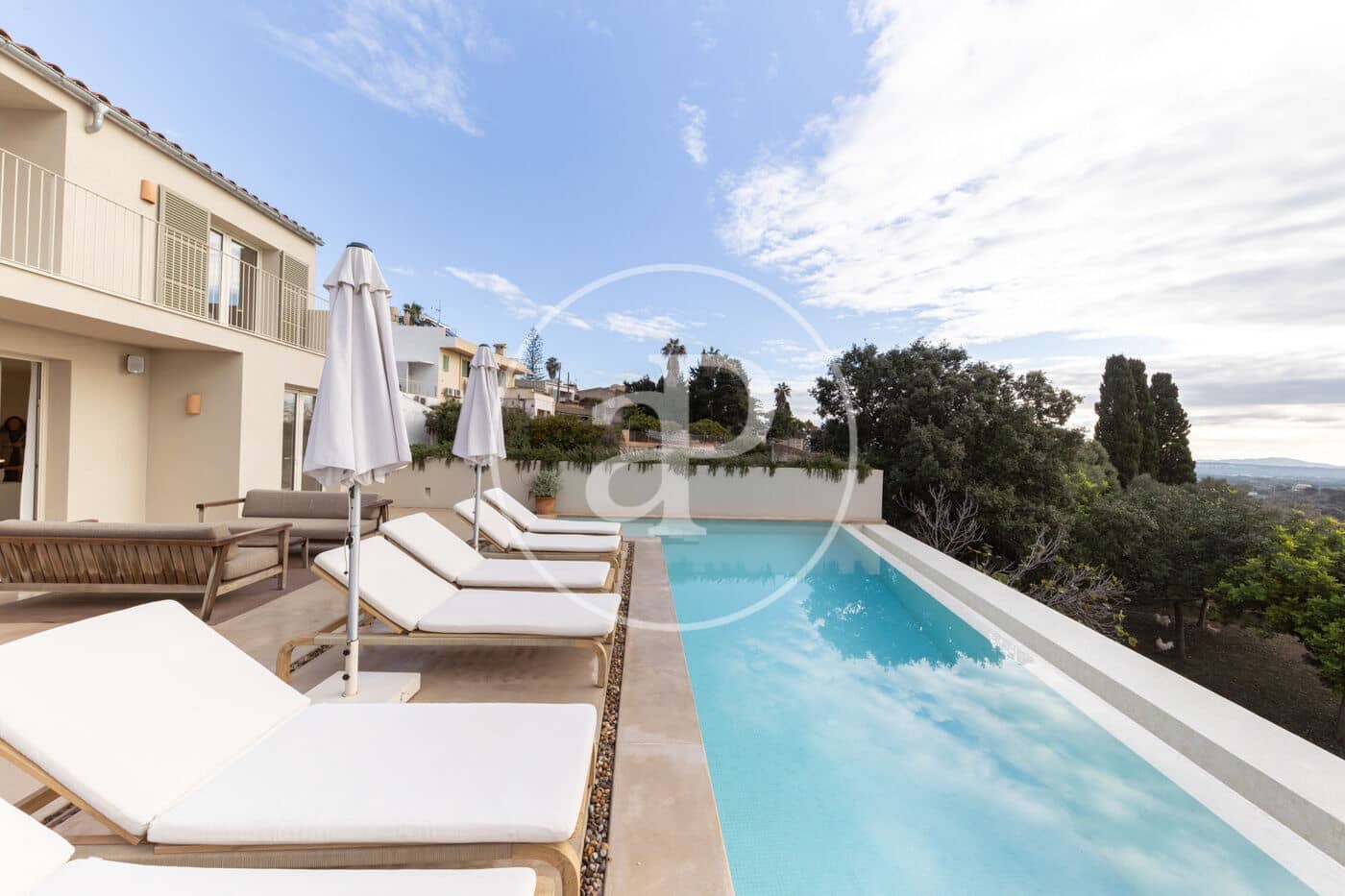 4 quarto Moradia para venda em Buger com piscina - 3 300 000 € (Ref: 9491458)