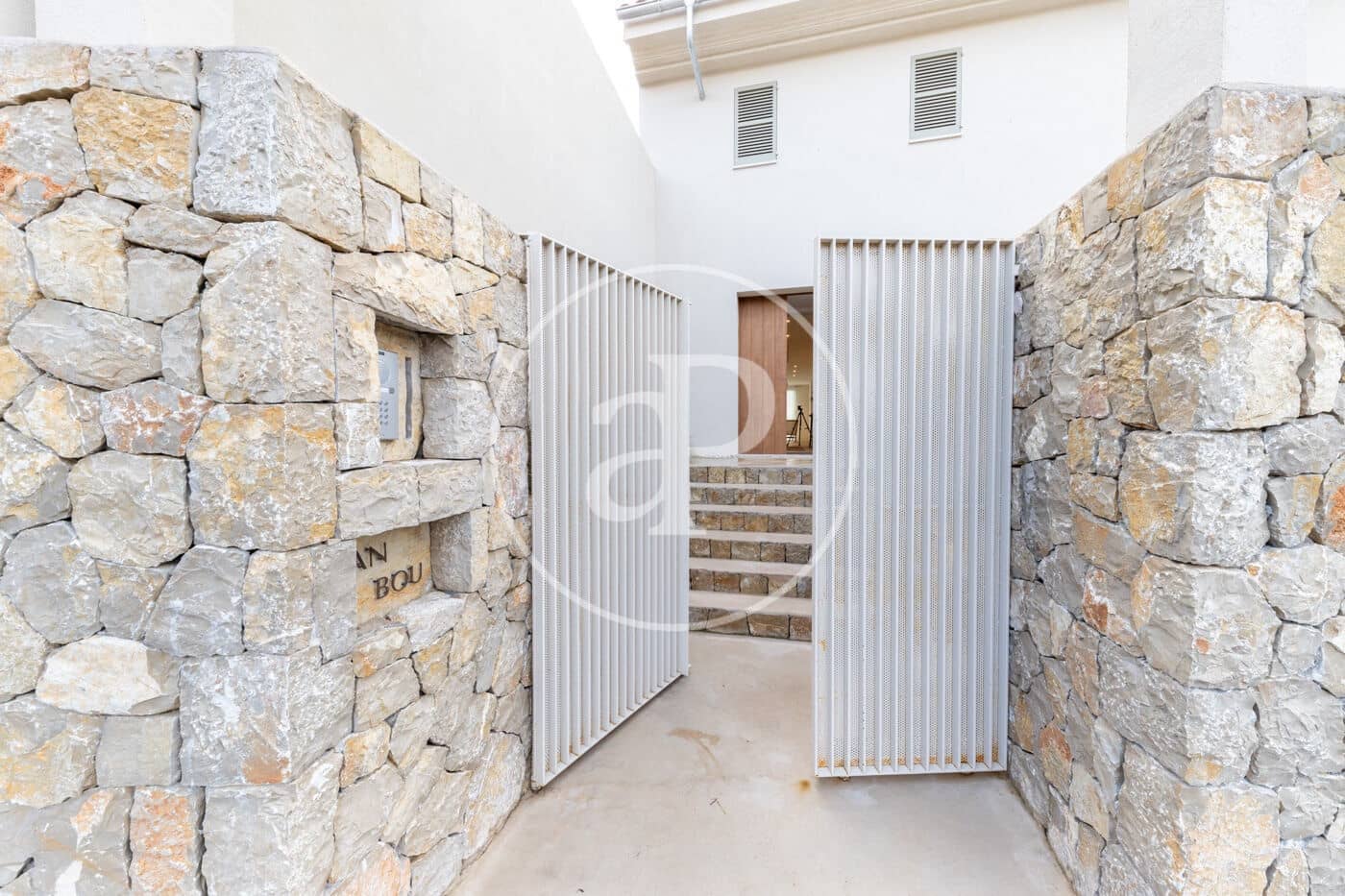 4 quarto Moradia para venda em Buger com piscina - 3 300 000 € (Ref: 9491458)