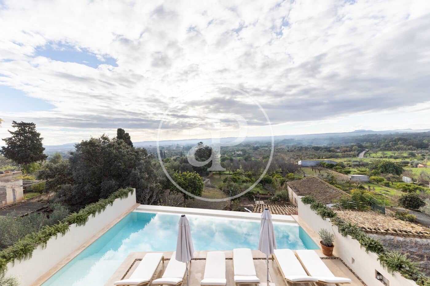 4 quarto Moradia para venda em Buger com piscina - 3 300 000 € (Ref: 9491458)