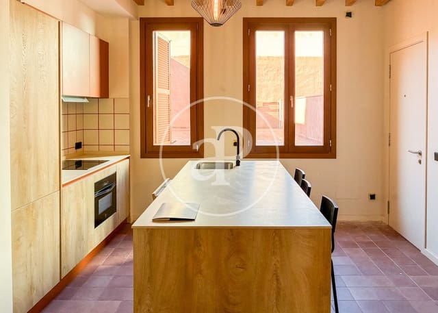2 makuuhuone Huoneisto vuokrattavana paikassa El Terreno, Palma de Mallorca mukana uima-altaan - 2 000 € (Ref: 9525666)