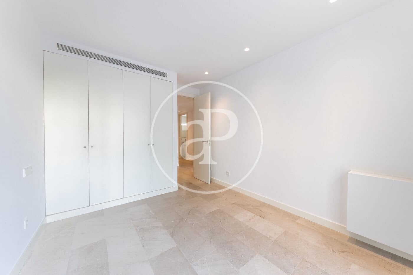 Appartement de 4 chambres à louer à Palma de Mallorca - 3 000 € (Ref: 9535958)