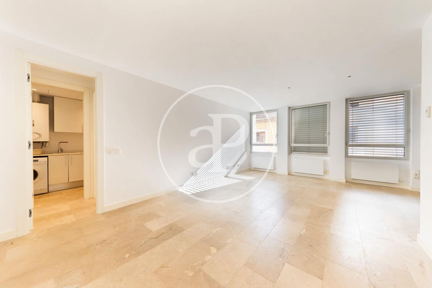 Appartement de 4 chambres à louer à Palma de Mallorca - 3 000 € (Ref: 9535958)