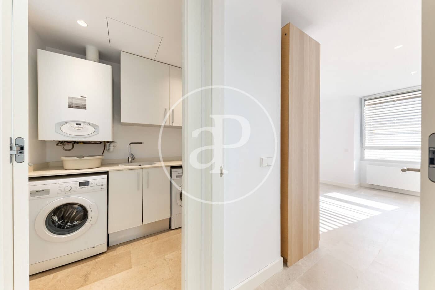 Appartement de 4 chambres à louer à Palma de Mallorca - 3 000 € (Ref: 9535958)