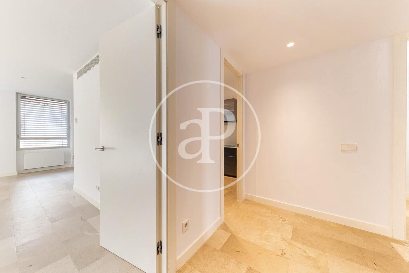 Appartement de 4 chambres à louer à Palma de Mallorca - 3 000 € (Ref: 9535958)