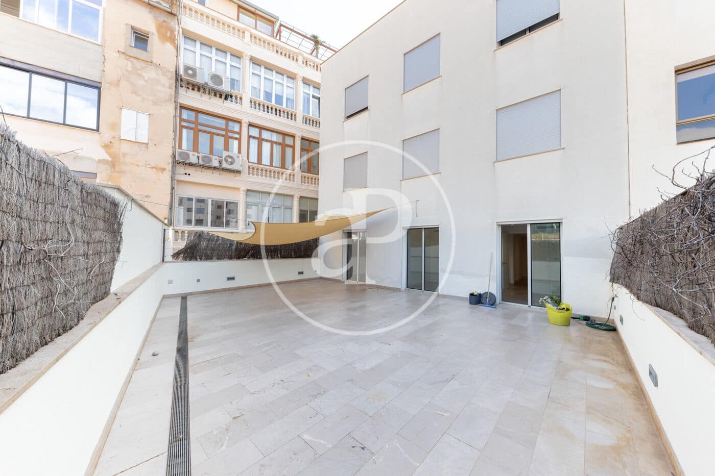 Appartement de 4 chambres à louer à Palma de Mallorca - 3 000 € (Ref: 9535958)