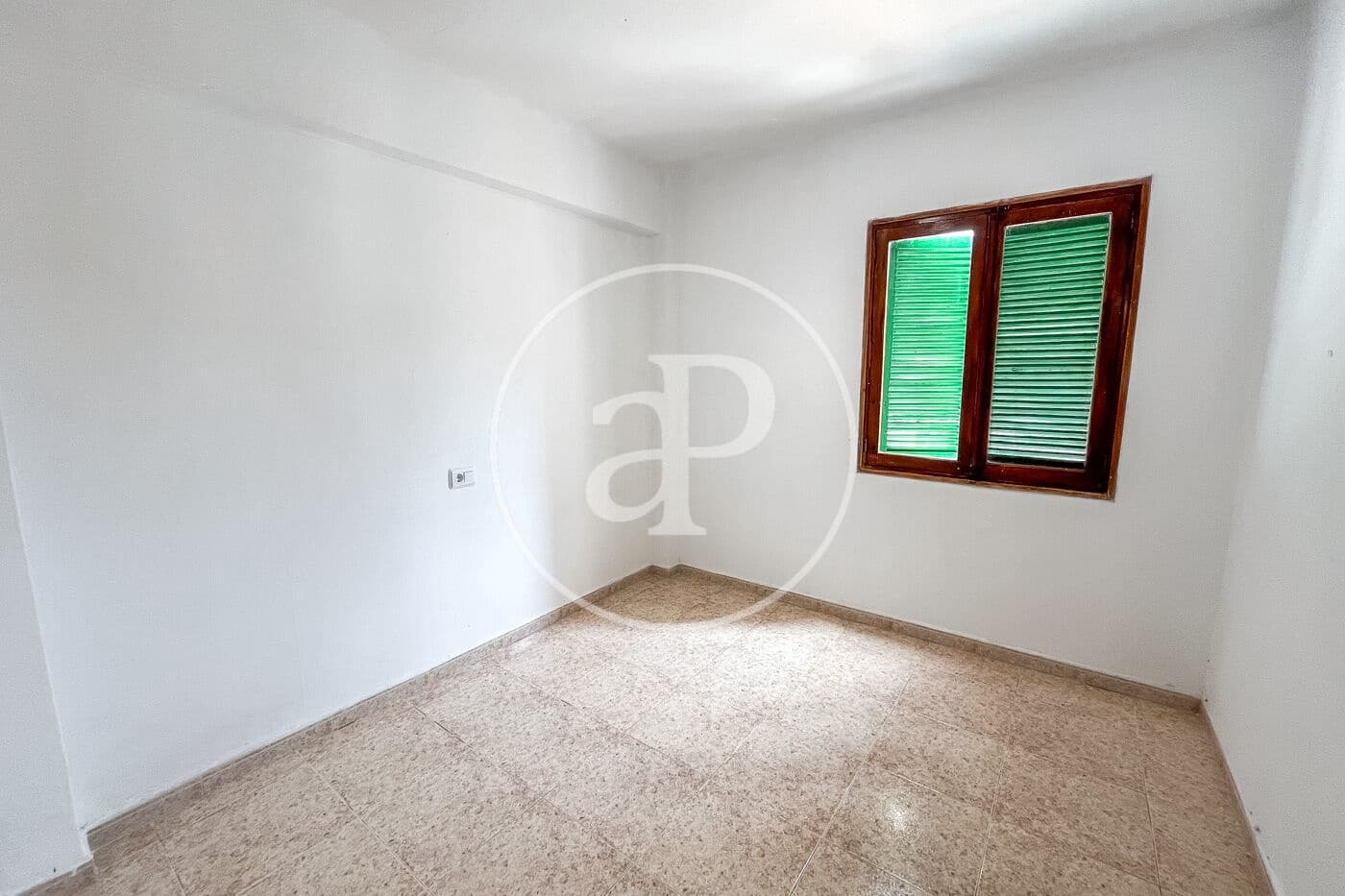 3 bedroom Apartment for rent in Palma de Mallorca - € 1,500 (Ref: 9543653)