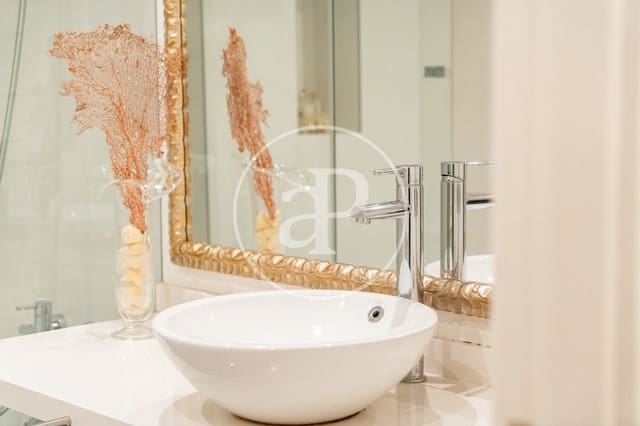 3 bedroom Apartment for sale in Monti-Sion, Palma de Mallorca - € 1,680,000 (Ref: 9555855)