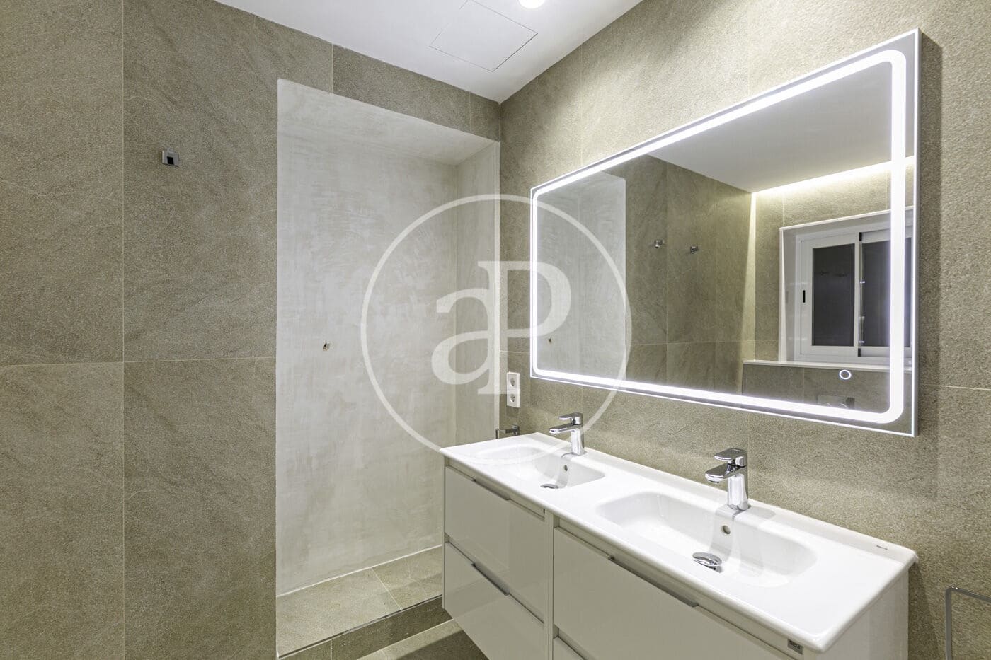 3 soveværelse Lejlighed til leje i Palma de Mallorca - € 2.300 (Ref: 9555857)