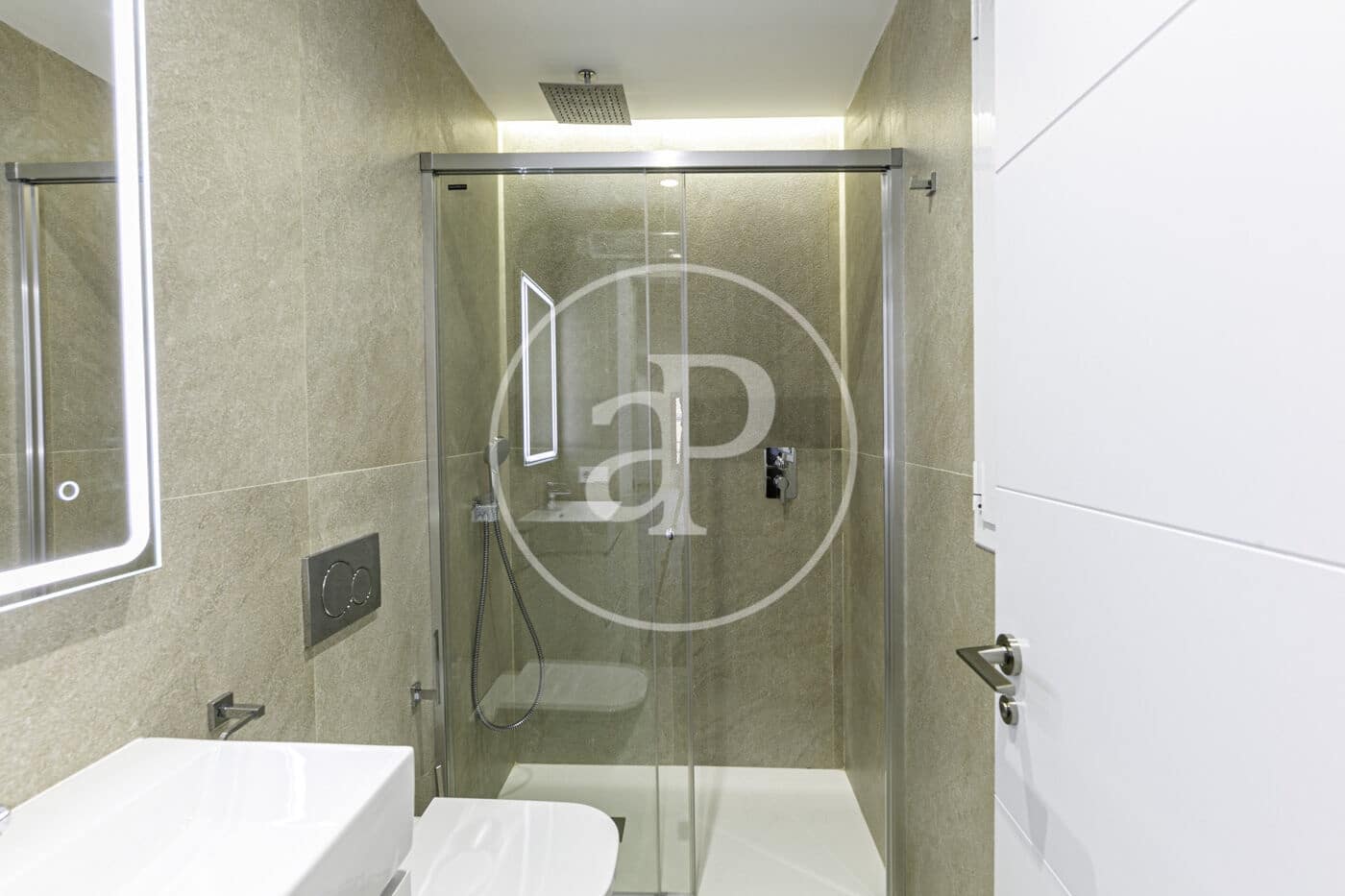 3 soveværelse Lejlighed til leje i Palma de Mallorca - € 2.300 (Ref: 9555857)