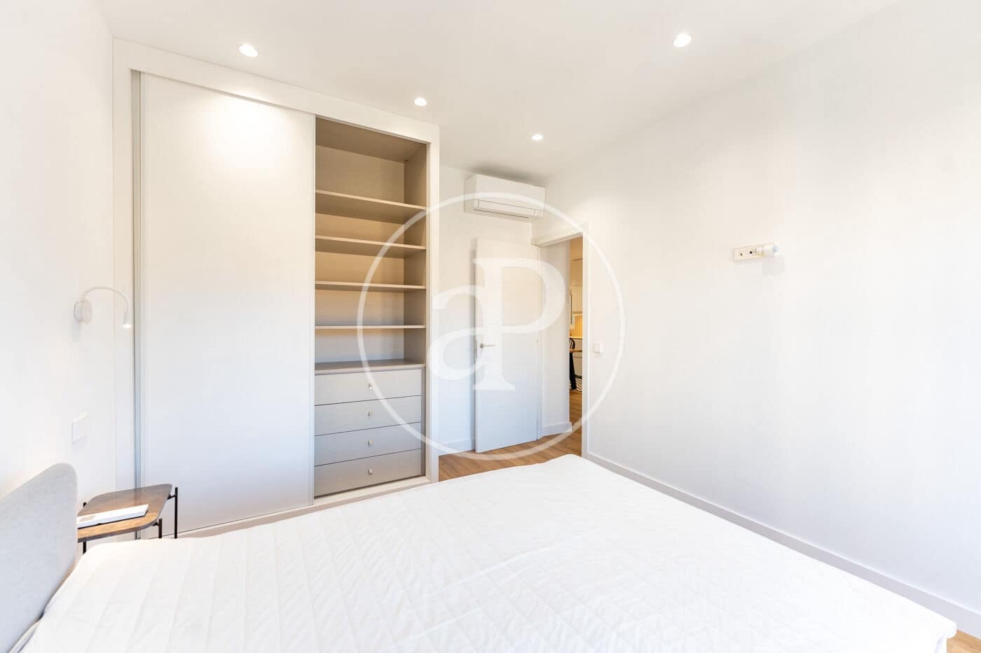 3 quarto Apartamento para arrendar em Palma de Mallorca - 2 300 € (Ref: 9555857)