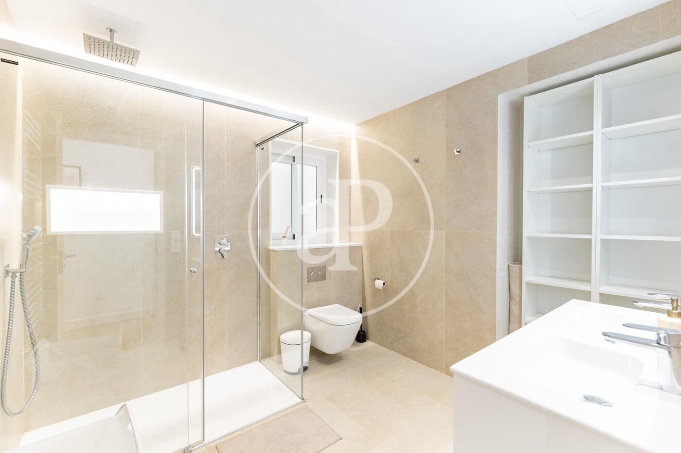 3 quarto Apartamento para arrendar em Palma de Mallorca - 2 300 € (Ref: 9555857)