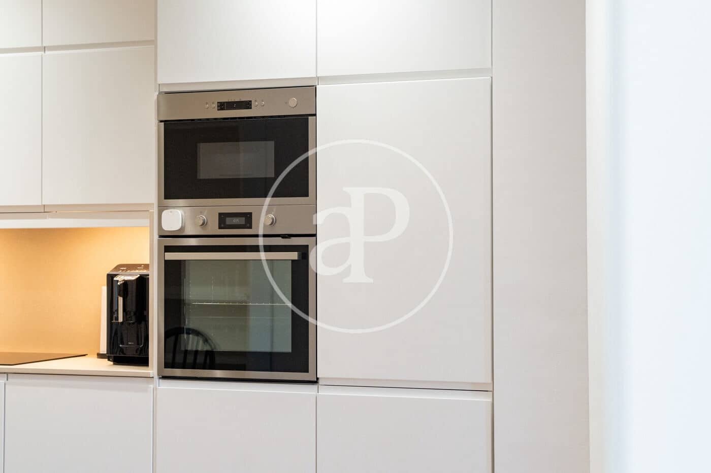 3 quarto Apartamento para arrendar em Palma de Mallorca - 2 300 € (Ref: 9555857)