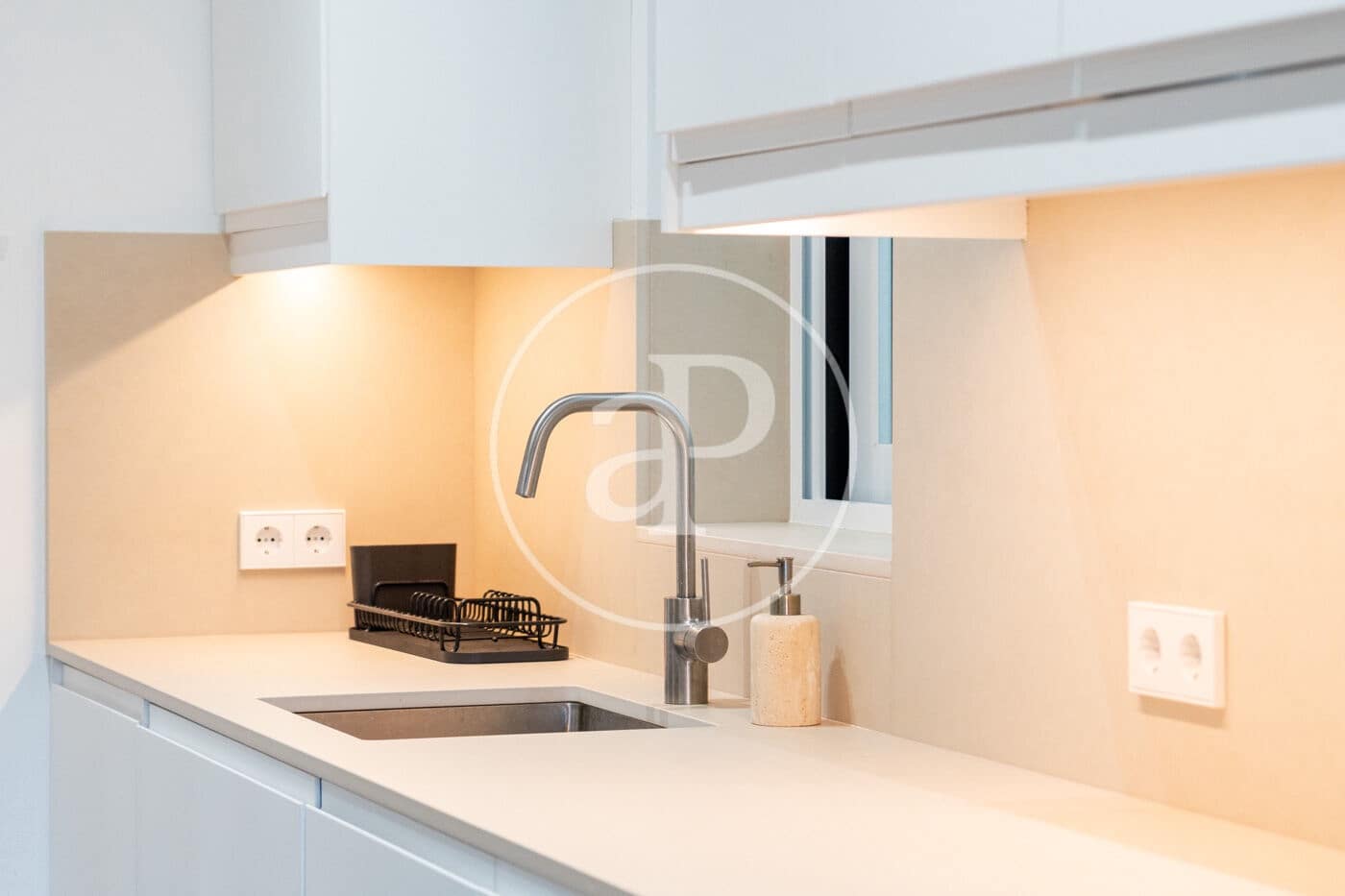 3 quarto Apartamento para arrendar em Palma de Mallorca - 2 300 € (Ref: 9555857)