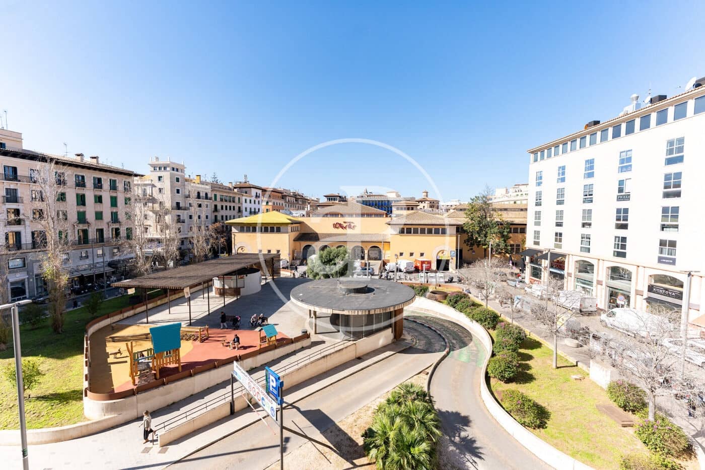 3 quarto Apartamento para arrendar em Palma de Mallorca - 2 300 € (Ref: 9555857)