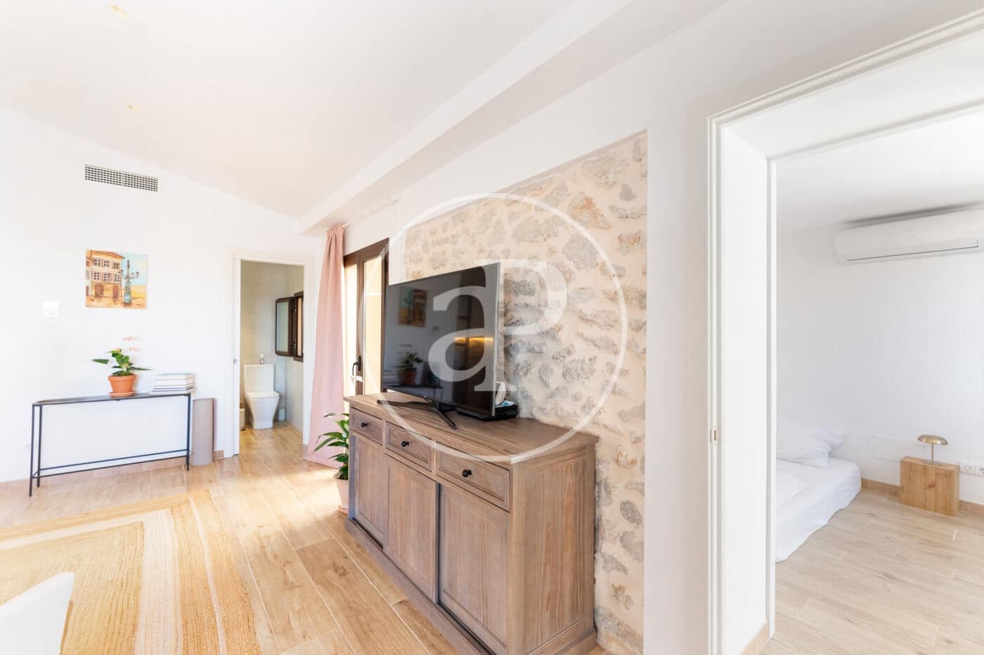 4 bedroom Villa for sale in Lloseta with pool - € 1,500,000 (Ref: 9561817)