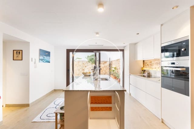 4 bedroom Villa for sale in Lloseta with pool - € 1,500,000 (Ref: 9561817)