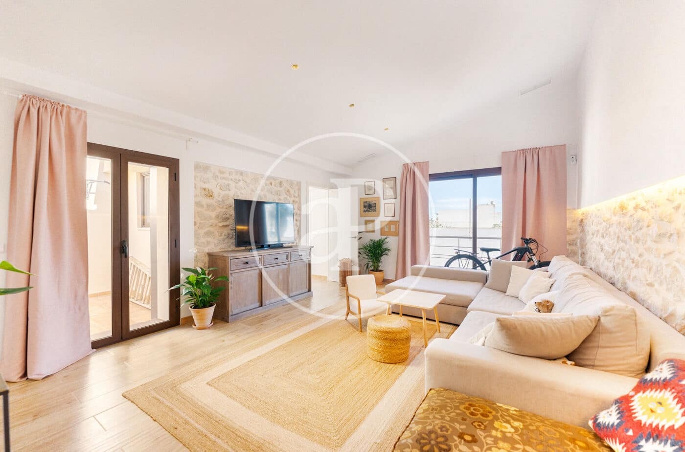 4 bedroom Villa for sale in Lloseta with pool - € 1,500,000 (Ref: 9561817)