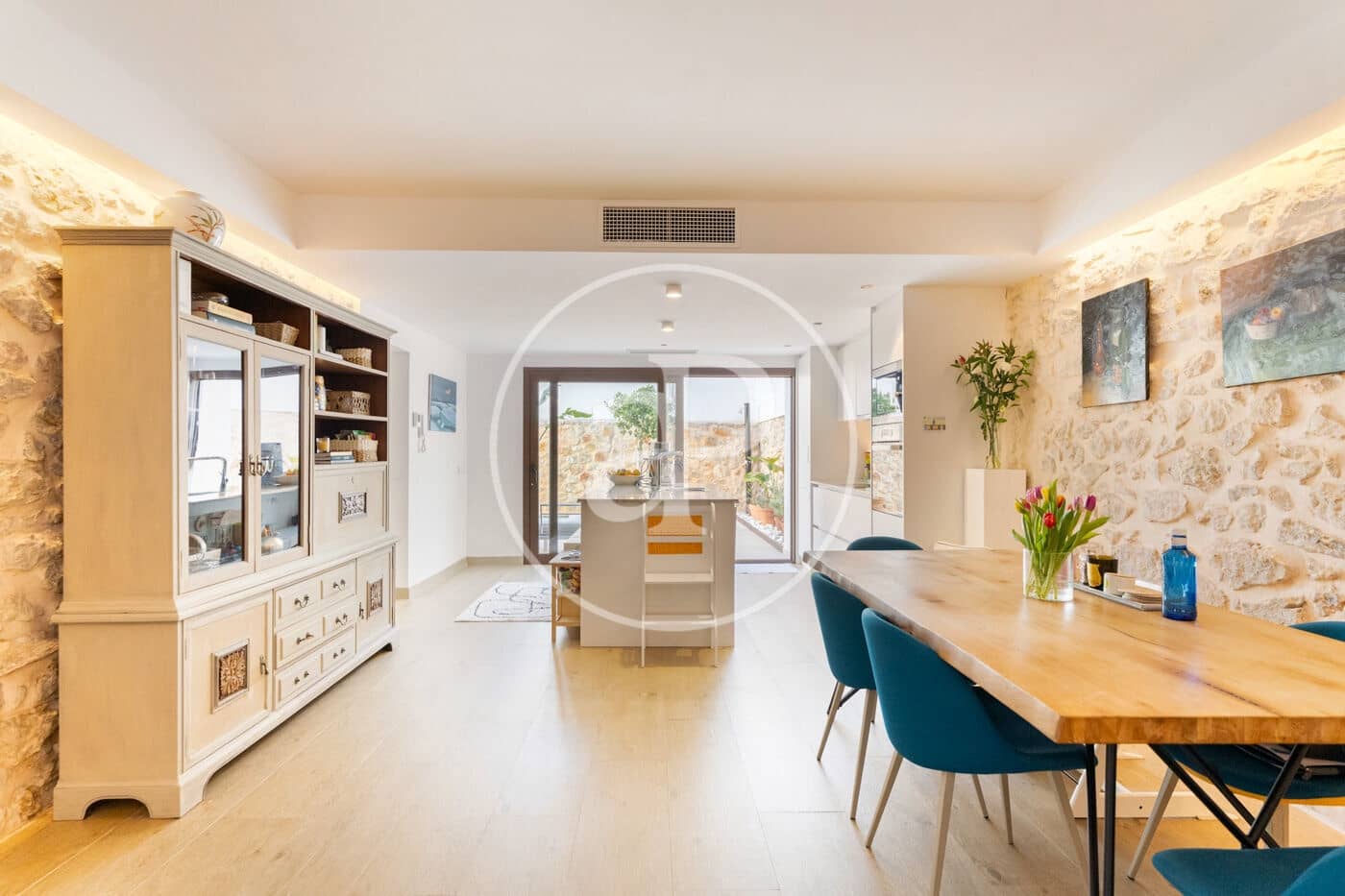 4 bedroom Villa for sale in Lloseta with pool - € 1,500,000 (Ref: 9561817)