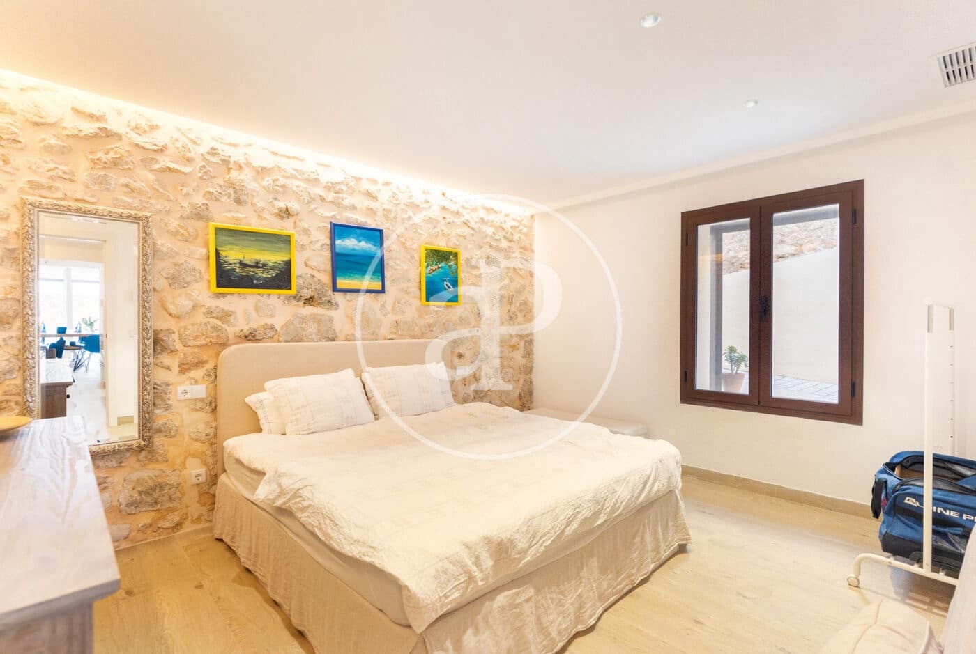 4 bedroom Villa for sale in Lloseta with pool - € 1,500,000 (Ref: 9561817)