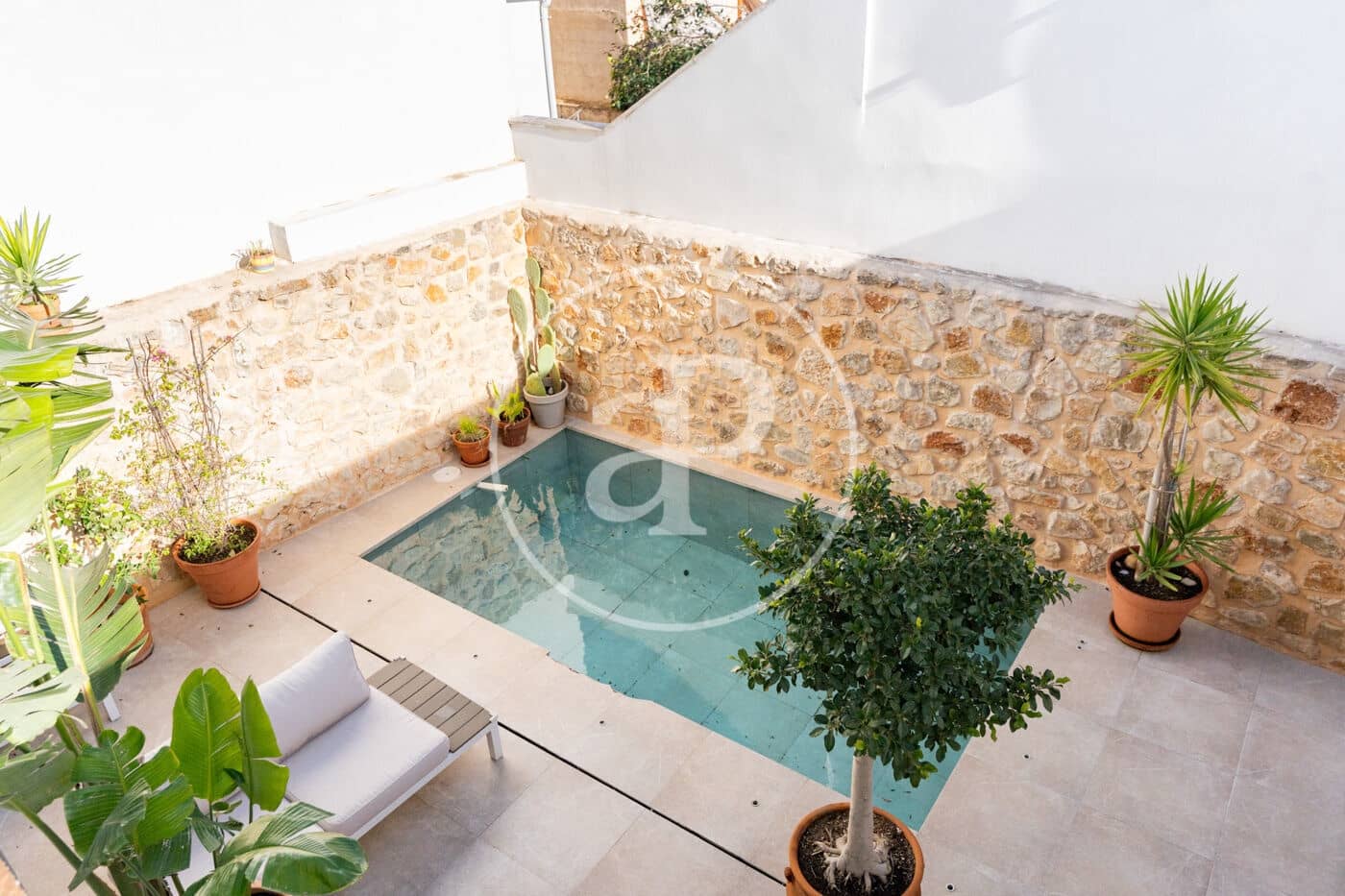 4 bedroom Villa for sale in Lloseta with pool - € 1,500,000 (Ref: 9561817)