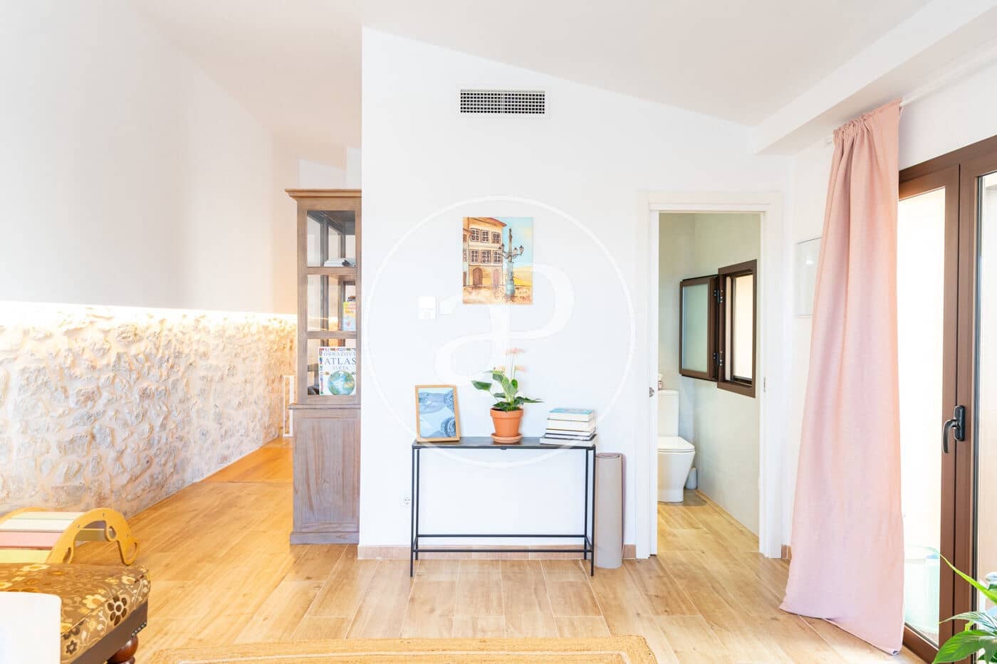 4 bedroom Villa for sale in Lloseta with pool - € 1,500,000 (Ref: 9561817)