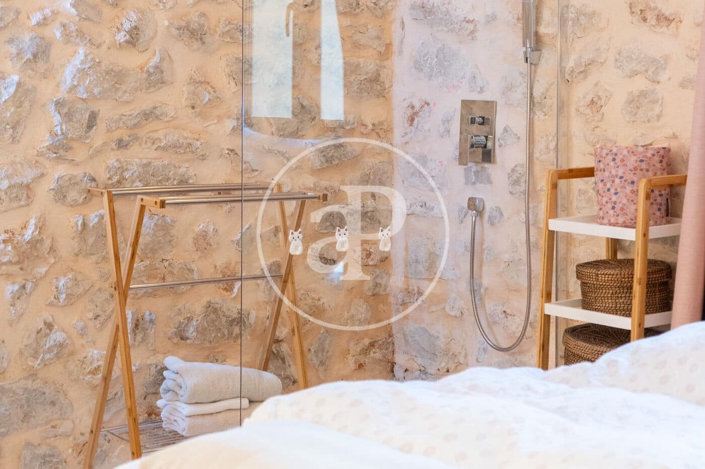 4 bedroom Villa for sale in Lloseta with pool - € 1,500,000 (Ref: 9561817)