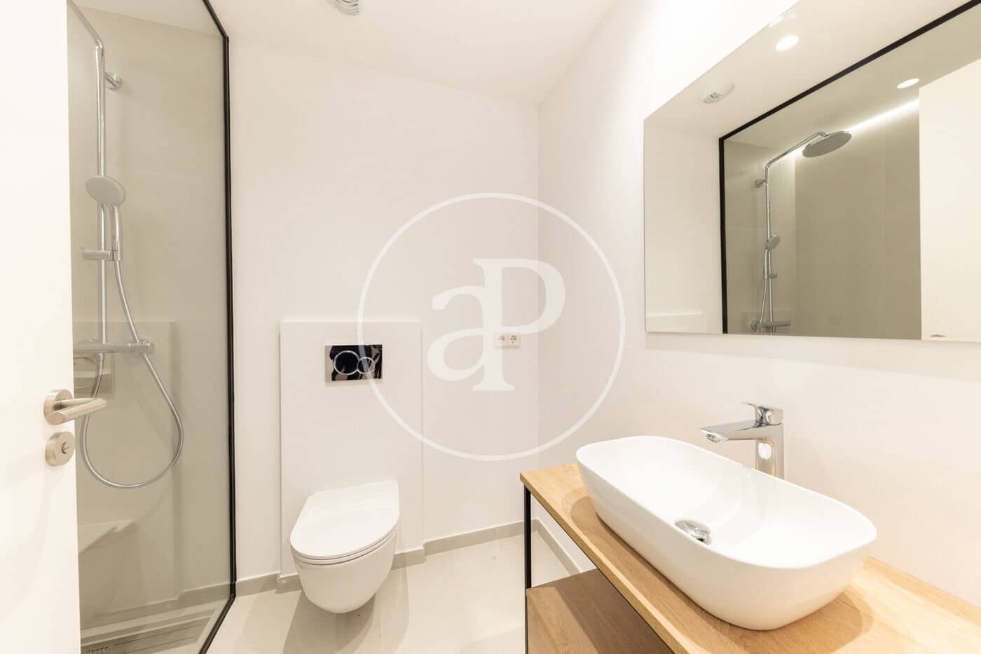 3 bedroom Apartment for rent in Palma de Mallorca - € 2,800 (Ref: 9565257)