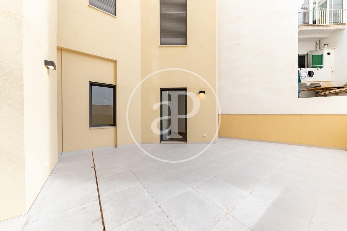 3 bedroom Apartment for rent in Palma de Mallorca - € 2,800 (Ref: 9565257)