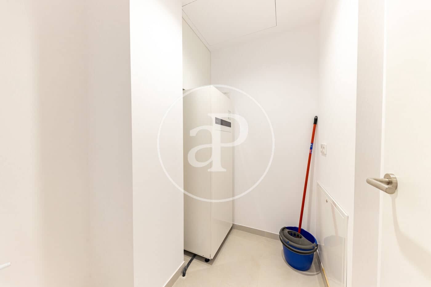 3 bedroom Apartment for rent in Palma de Mallorca - € 2,800 (Ref: 9565257)