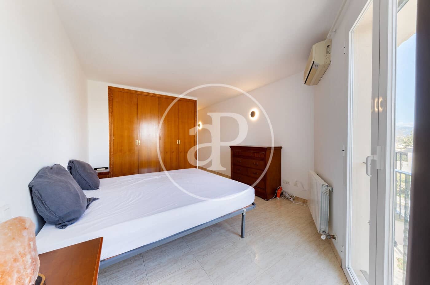 3 bedroom Penthouse for rent in Palma de Mallorca - € 2,000 (Ref: 9568687)