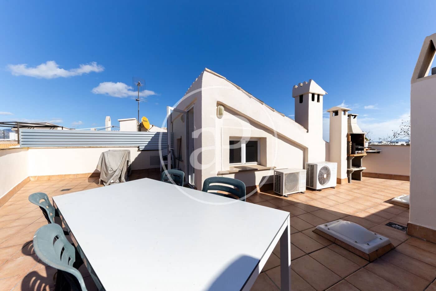 3 bedroom Penthouse for rent in Palma de Mallorca - € 2,000 (Ref: 9568687)