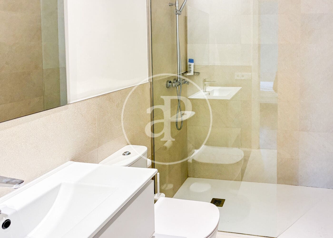 11 soveværelse Lejlighed til leje i Palma de Mallorca - € 13.500 (Ref: 9568688)