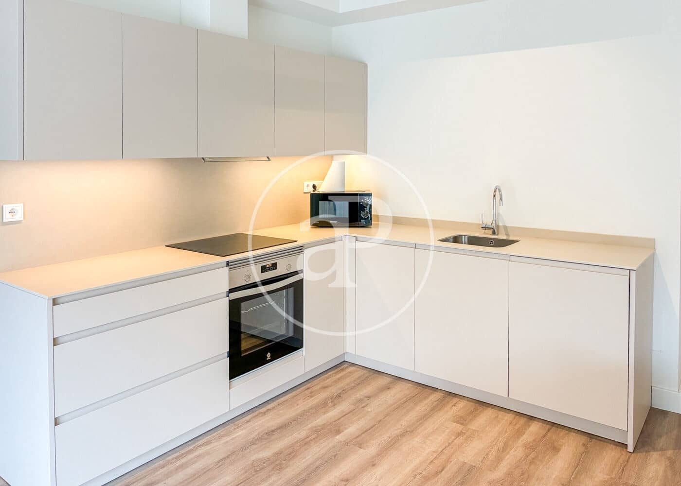 11 soveværelse Lejlighed til leje i Palma de Mallorca - € 13.500 (Ref: 9568688)