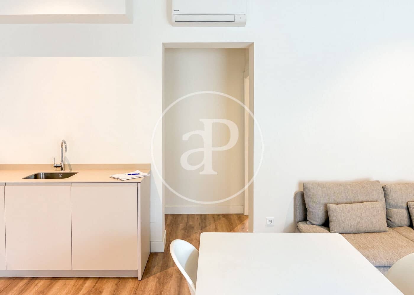 11 soveværelse Lejlighed til leje i Palma de Mallorca - € 13.500 (Ref: 9568688)