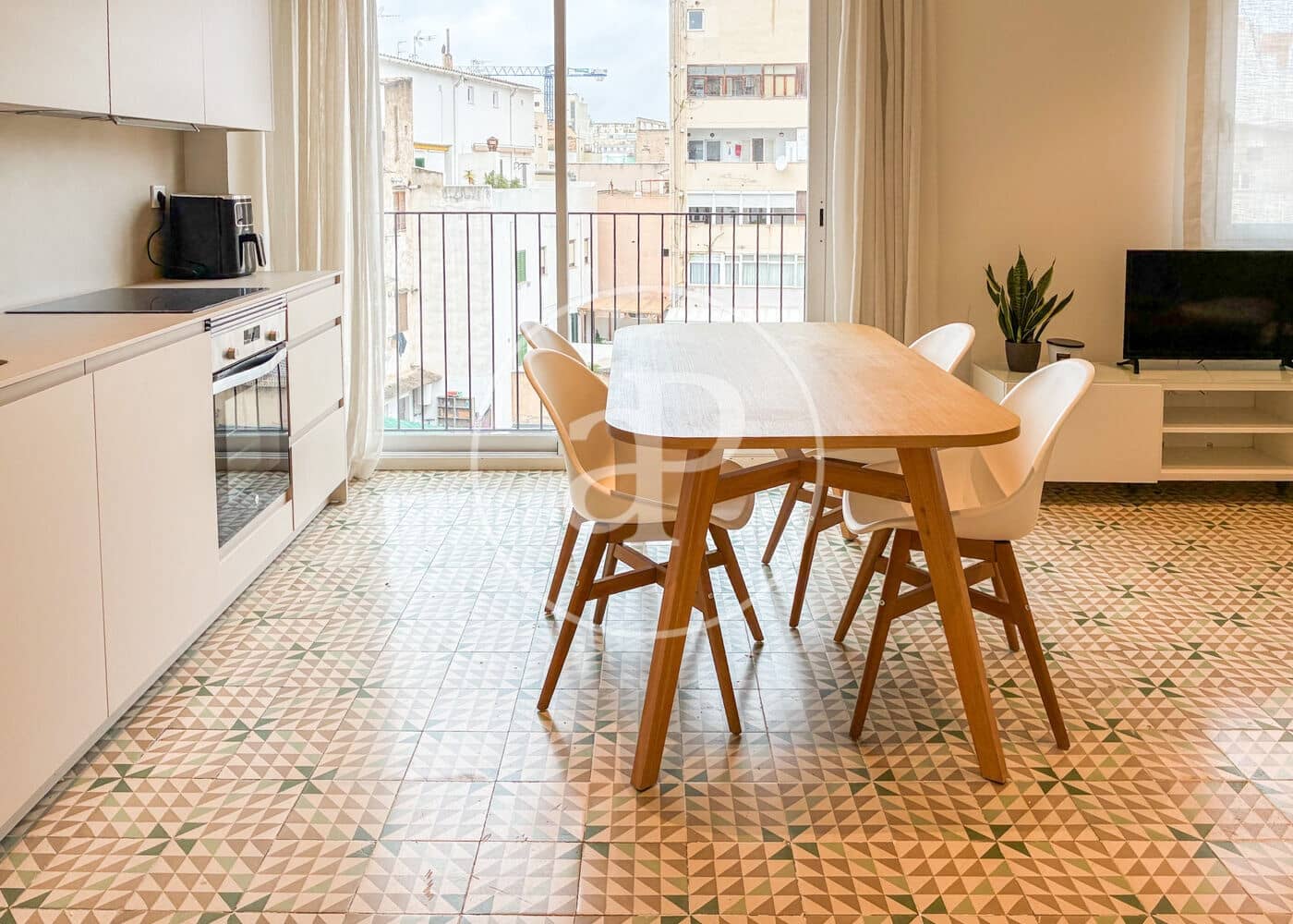 11 soveværelse Lejlighed til leje i Palma de Mallorca - € 13.500 (Ref: 9568688)