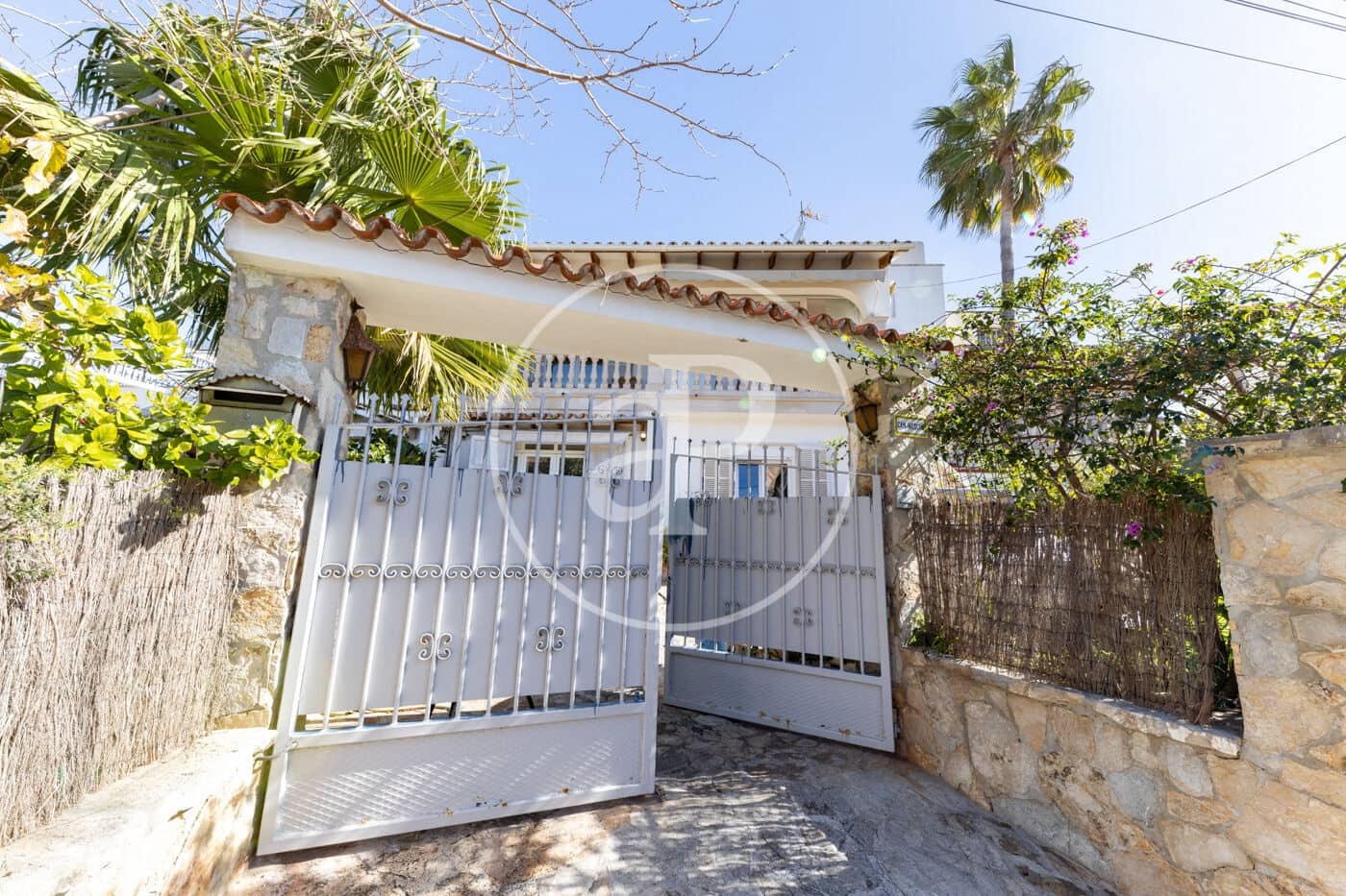 5 bedroom Villa for sale in Son Veri Nou with pool - € 1,175,000 (Ref: 9591321)