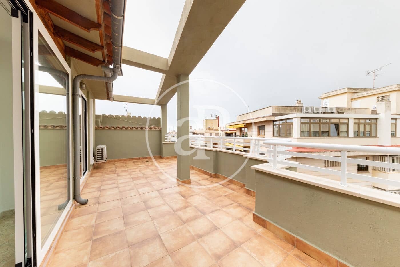 2 slaapkamer Penthouse te huur in Palma de Mallorca - € 2.200 (Ref: 9605002)