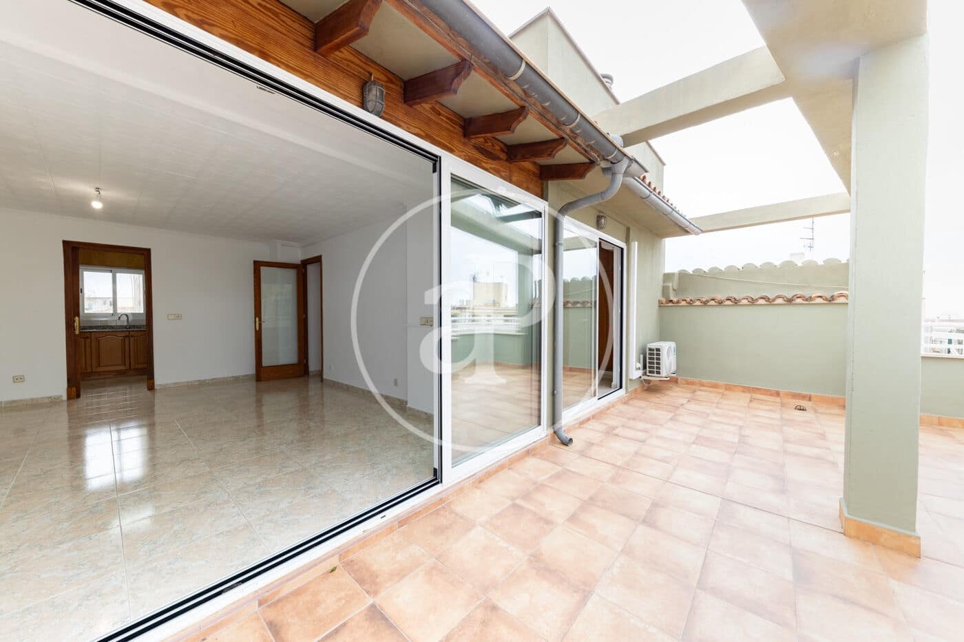 2 slaapkamer Penthouse te huur in Palma de Mallorca - € 2.200 (Ref: 9605002)