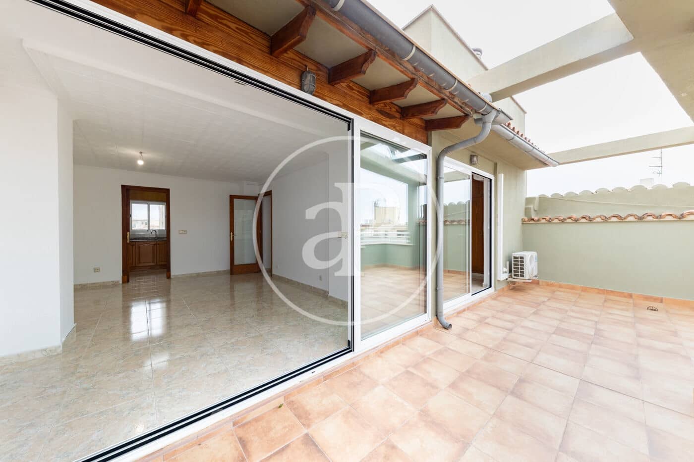 2 slaapkamer Penthouse te huur in Palma de Mallorca - € 2.200 (Ref: 9605002)