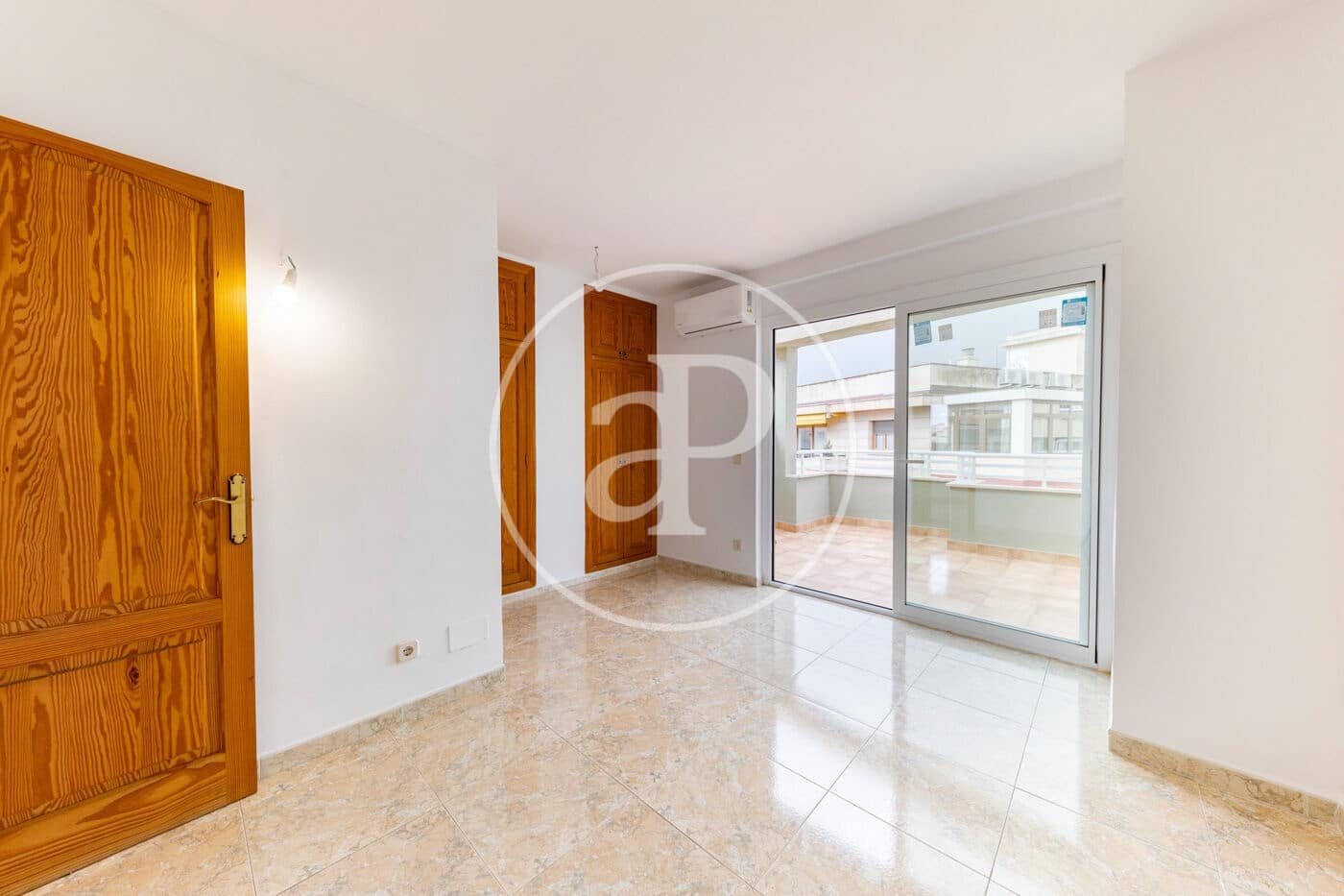 2 slaapkamer Penthouse te huur in Palma de Mallorca - € 2.200 (Ref: 9605002)
