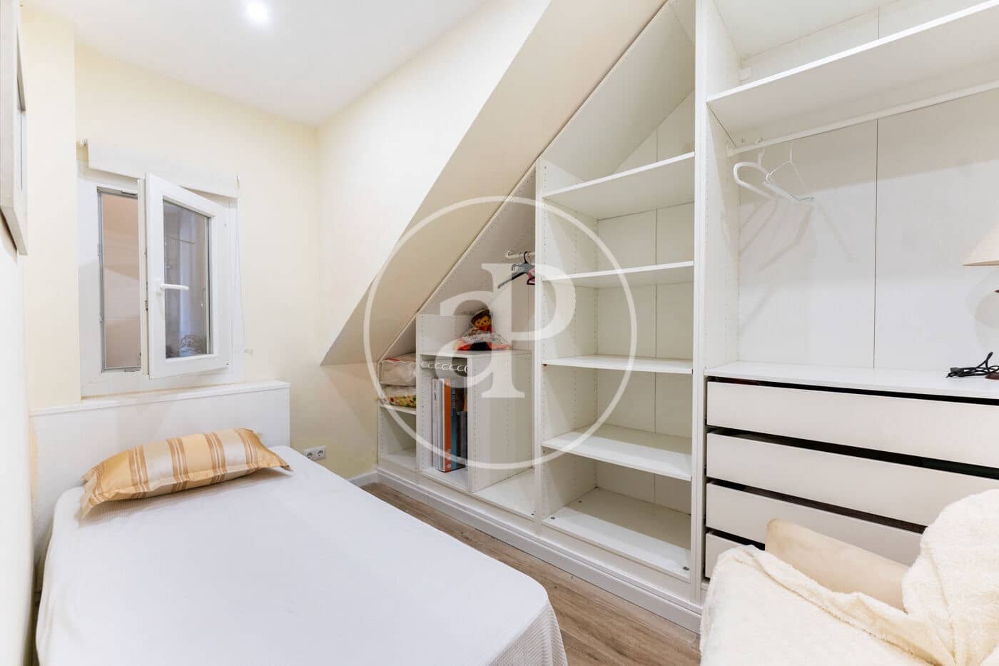 3 soveværelse Lejlighed til leje i Palma de Mallorca - € 1.800 (Ref: 9625955)