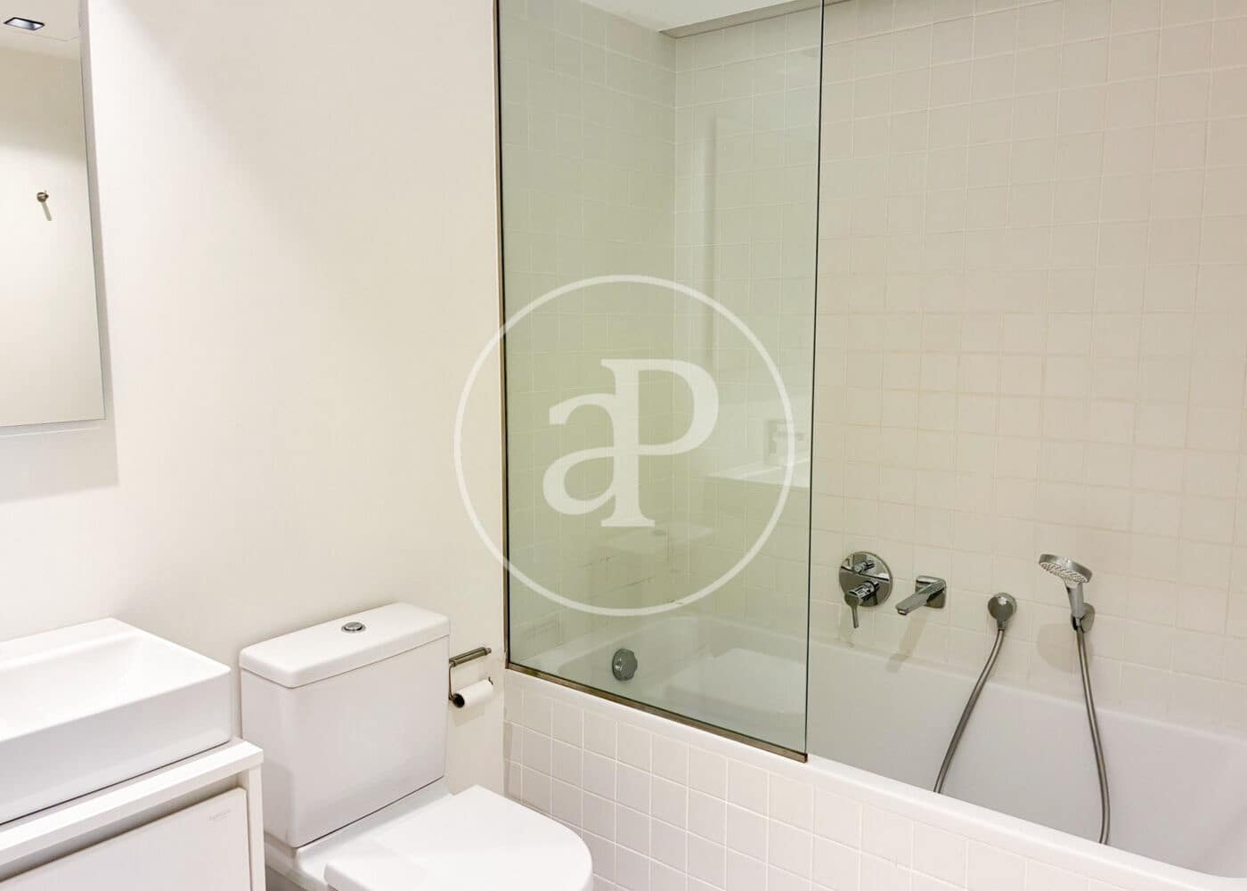 Apartamento de 2 habitaciones en Palma de Mallorca en alquiler con piscina - 2.300 € (Ref: 9656122)