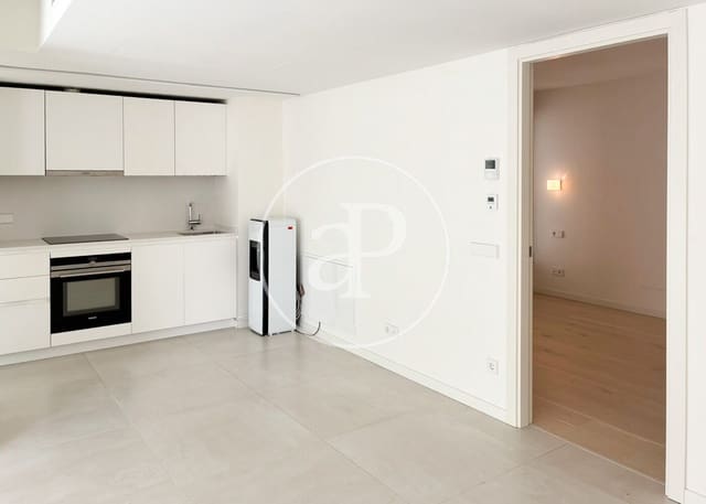 Apartamento de 2 habitaciones en El Terreno, Palma de Mallorca en alquiler con piscina - 2.300 € (Ref: 9656122)
