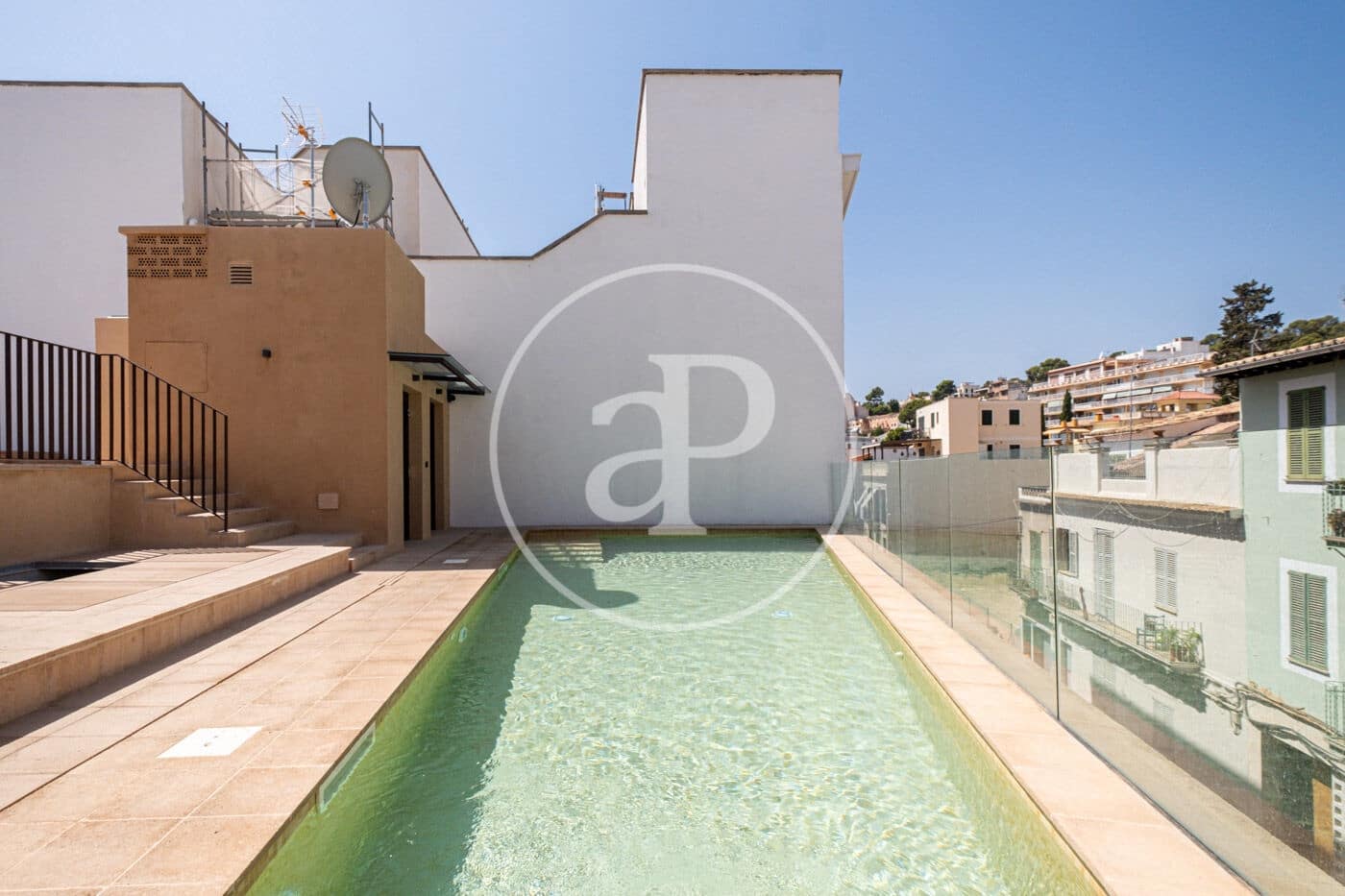 Apartamento de 2 habitaciones en Palma de Mallorca en alquiler con piscina - 2.300 € (Ref: 9656122)