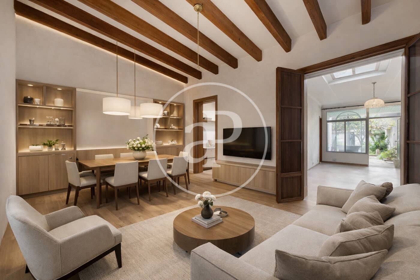 5 bedroom Villa for sale in Llucmajor - € 610,000 (Ref: 9677505)